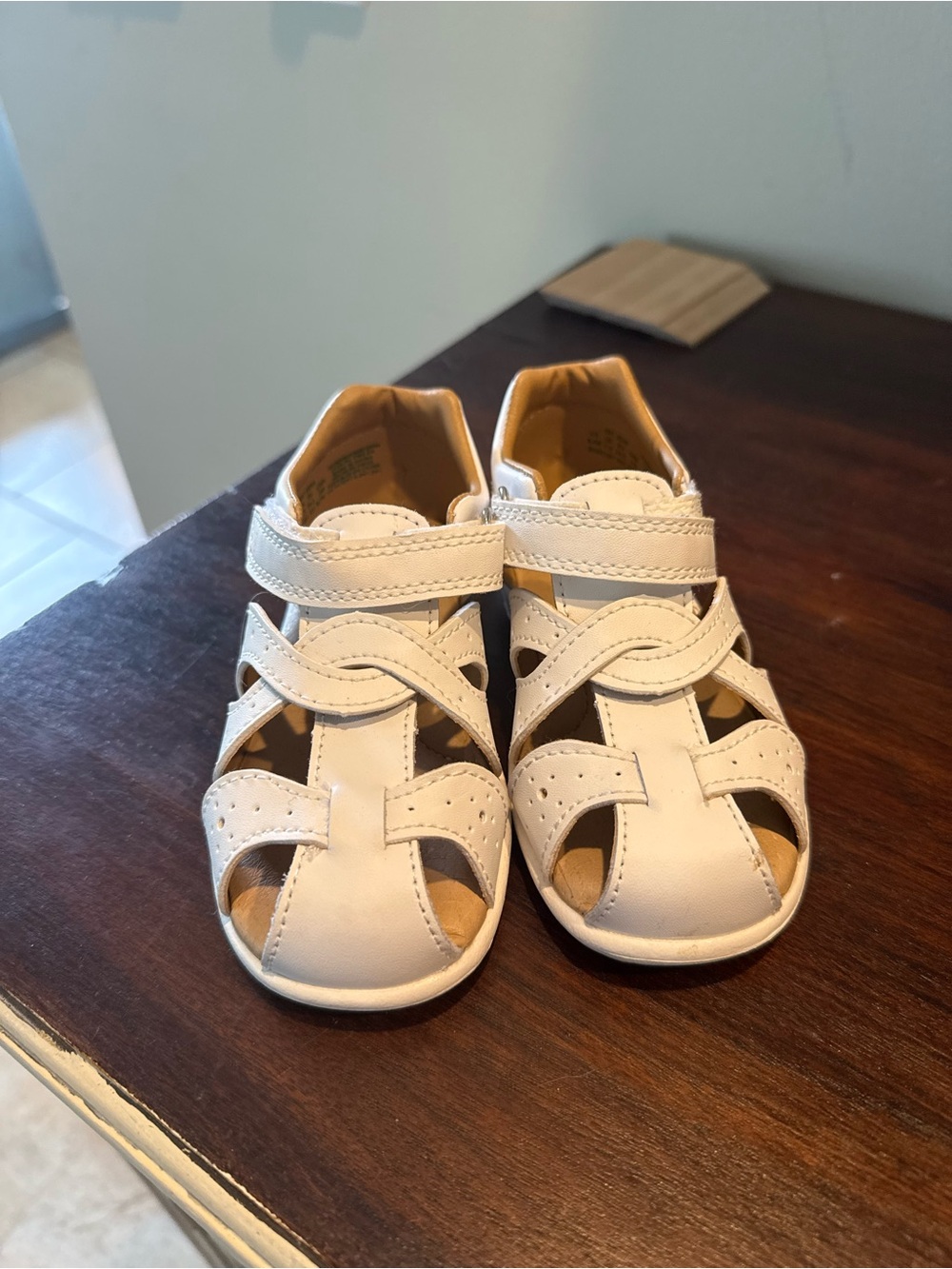 Stride Rite SRT Xena White Baby Sandals 8.5W